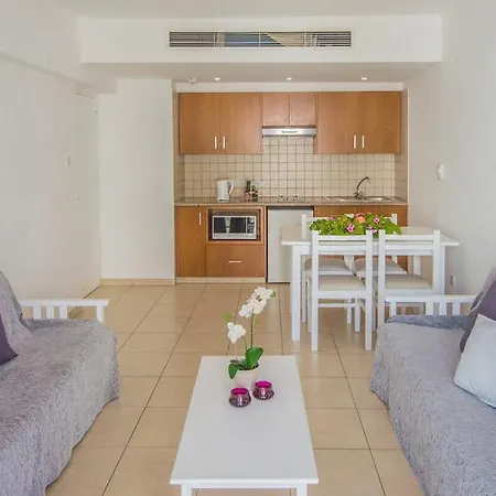 Alva Lejlighedshotel Protaras